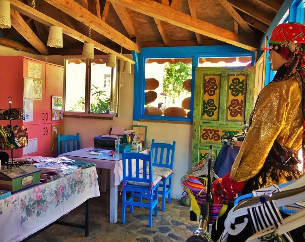 Alterna Koey Evi Casa de hóspedes Ayvacik Exterior foto
